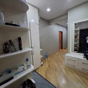 In Baku 115.0 m² apartment is for sale - Image 10