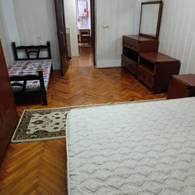 In Baku 70.0 m² apartment is for rent - Image 4