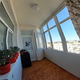 In Baku 70.0 m² apartment is for sale - Image 2
