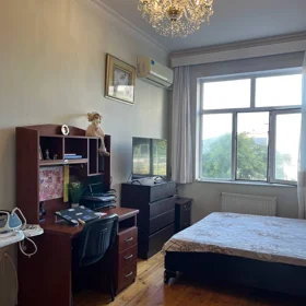 In Baku 91.0 m² apartment is for sale - Image 6