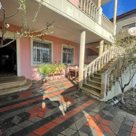 In nan 165.0 m² house with 5.0 rooms is for sale - Image 8