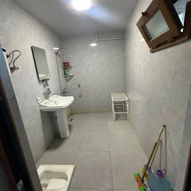 In Binəqədi rayonu 30.0 m² house with 1.0 rooms is for rent - Image 3