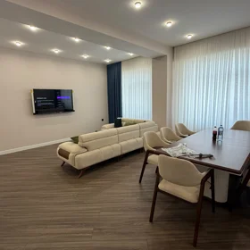 In Baku 152.0 m² apartment is for rent - Image 3