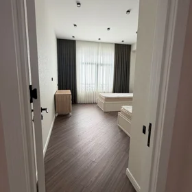 In Baku 152.0 m² apartment is for rent - Image 7
