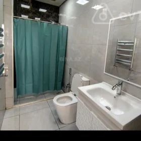 In Baku 100.0 m² apartment is for sale - Image 5