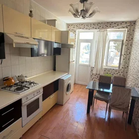 In Baku 90.0 m² apartment is for sale - Image 4
