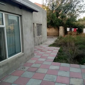 In Suraxanı rayonu 104.0 m² house with 4.0 rooms is for sale - Image 2