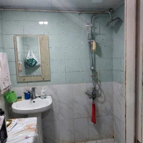 In Baku 56.0 m² apartment is for sale - Image 5