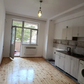 In Baku 125.0 m² apartment is for rent - Image 3