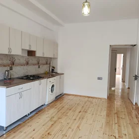 In Baku 125.0 m² apartment is for rent - Image 7