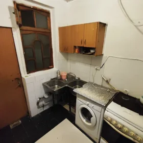 In Baku 65.0 m² house with 3.0 rooms is for rent - Image 10