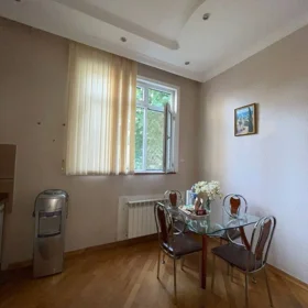 In Baku 80.0 m² apartment is for rent - Image 3