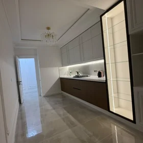 In Baku 120.0 m² apartment is for sale - Image 9