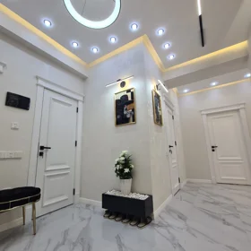 In Səbail rayonu 108.0 m² apartment is for sale - Image 4