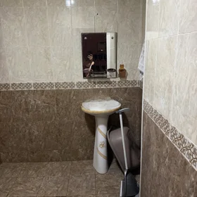 In Baku 60.0 m² apartment is for rent - Image 7