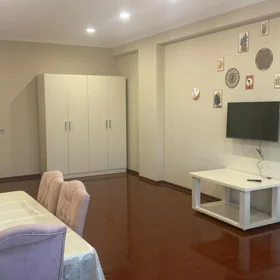 In Baku 150.0 m² apartment is for rent - Image 3