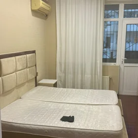 In Baku 150.0 m² apartment is for rent - Image 8