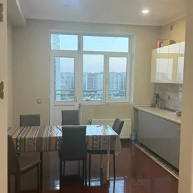 In Baku 150.0 m² apartment is for rent - Image 9