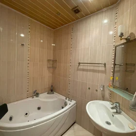 In Baku 80.0 m² apartment is for rent - Image 10