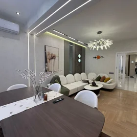 In Baku 120.0 m² apartment is for sale - Image 8