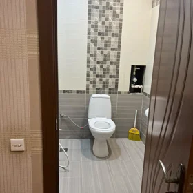 In Baku 95.0 m² apartment is for rent - Image 2