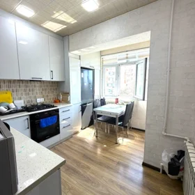 In Baku 65.0 m² apartment is for sale - Image 7