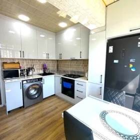 In Baku 65.0 m² apartment is for sale - Image 8