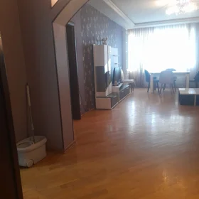 In Baku 110.0 m² apartment is for rent - Image 2