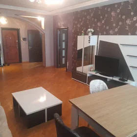 In Baku 110.0 m² apartment is for rent - Image 9