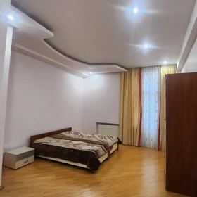 In Baku 185.0 m² apartment is for rent - Image 2