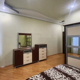 In Baku 185.0 m² apartment is for rent - Image 9