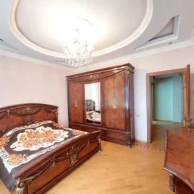 In Baku 130.0 m² apartment is for rent - Image 8