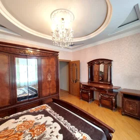 In Baku 130.0 m² apartment is for rent - Image 9