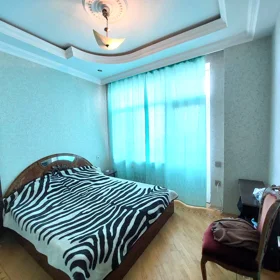 In Baku 130.0 m² apartment is for rent - Image 10