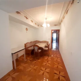 In Baku 90.0 m² apartment is for sale - Image 5