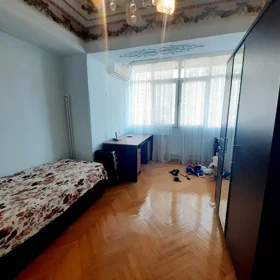 In Baku 90.0 m² apartment is for sale - Image 6