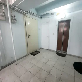 In Baku 90.0 m² apartment is for sale - Image 10
