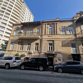 In Baku 60.0 m² apartment is for rent - Image 3