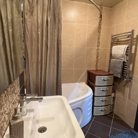 In Baku 111.0 m² apartment is for sale - Image 5