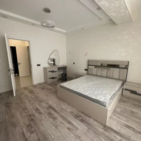 In Baku 112.0 m² apartment is for rent - Image 3