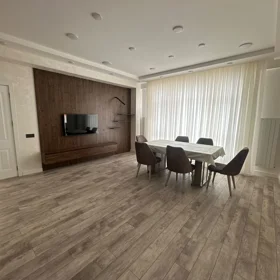 In Baku 112.0 m² apartment is for rent - Image 7