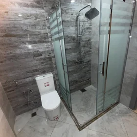 In Baku 70.0 m² apartment is for rent - Image 2