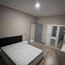 In Baku 80.0 m² apartment is for rent - Image 3