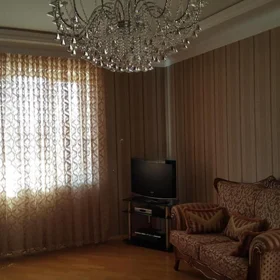 In nan 200.0 m² house with 6.0 rooms is for sale - Image 7