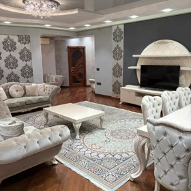 In Baku 200.0 m² apartment is for rent - Image 3