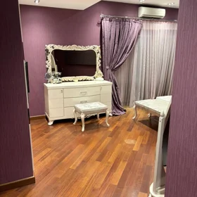 In Baku 200.0 m² apartment is for rent - Image 6