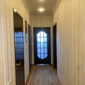 In Baku 90.0 m² apartment is for rent - Image 2