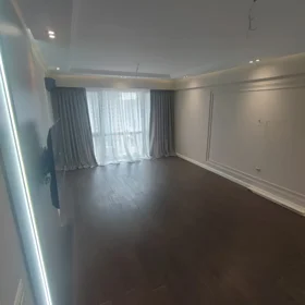 In Baku 129.0 m² apartment is for rent - Image 9