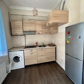 In Baku 70.0 m² apartment is for rent - Image 9