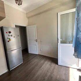 In Baku 70.0 m² apartment is for rent - Image 10